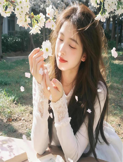 心目中的老师_古村女人电视剧_花戎电视剧在线观看免费版